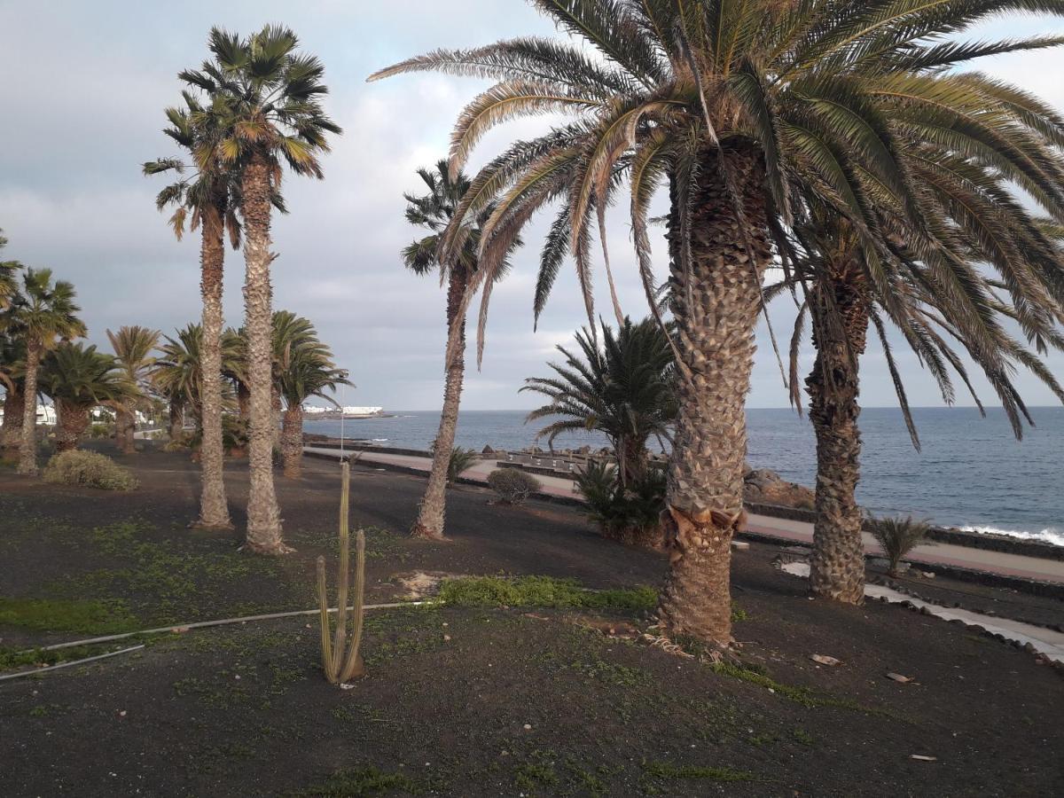 Luxury Apartamento Luz De Mar Complejo Playa Roca Costa Teguise Exterior foto